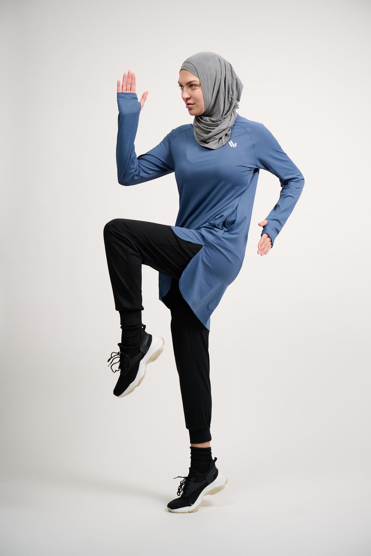 Performance Top - Dignitii, Best Modest Sportswear Tops