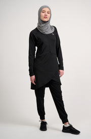 Modest workout shirt black